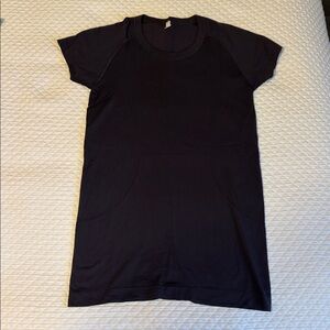 Lululemon swiftly tech size 8 deep plum color
